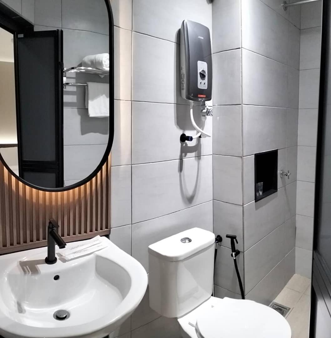 Urban Inn, Salak Tinggi Sepang Ngoại thất bức ảnh