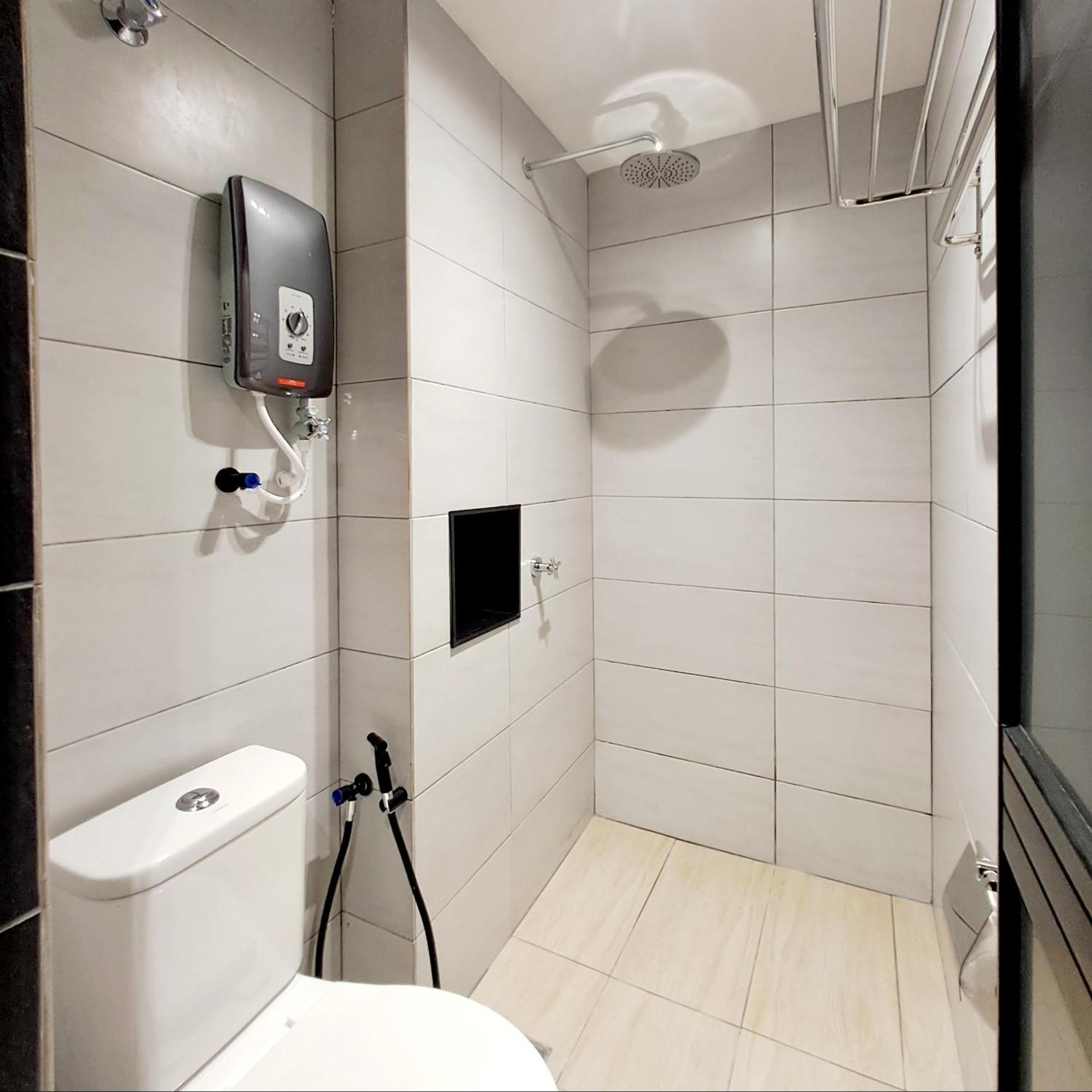 Urban Inn, Salak Tinggi Sepang Ngoại thất bức ảnh
